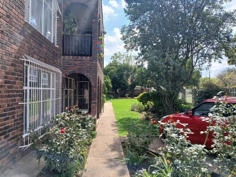 To Let 2 Bedroom Property for Rent in Three Rivers Gauteng