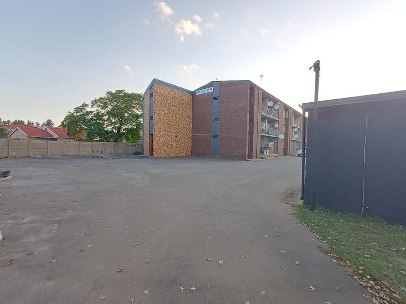 2 Bedroom Property for Sale in Vanderbijlpark CW 3 Gauteng