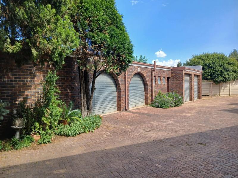 2 Bedroom Property for Sale in Three Rivers Gauteng