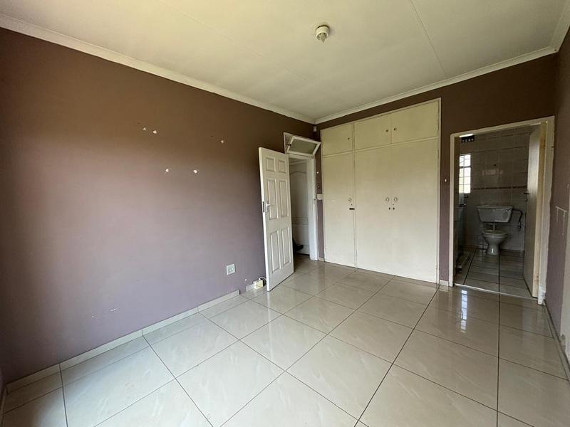 3 Bedroom Property for Sale in Fleurhof Gauteng