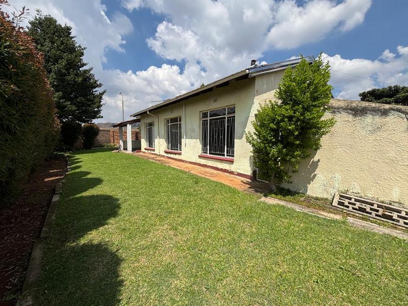 3 Bedroom Property for Sale in Fleurhof Gauteng