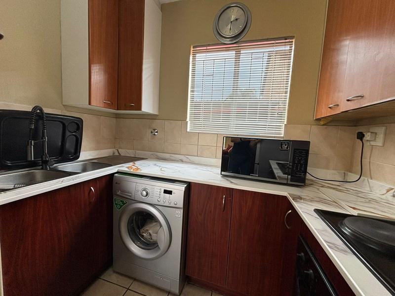 2 Bedroom Property for Sale in Strubensvallei Gauteng