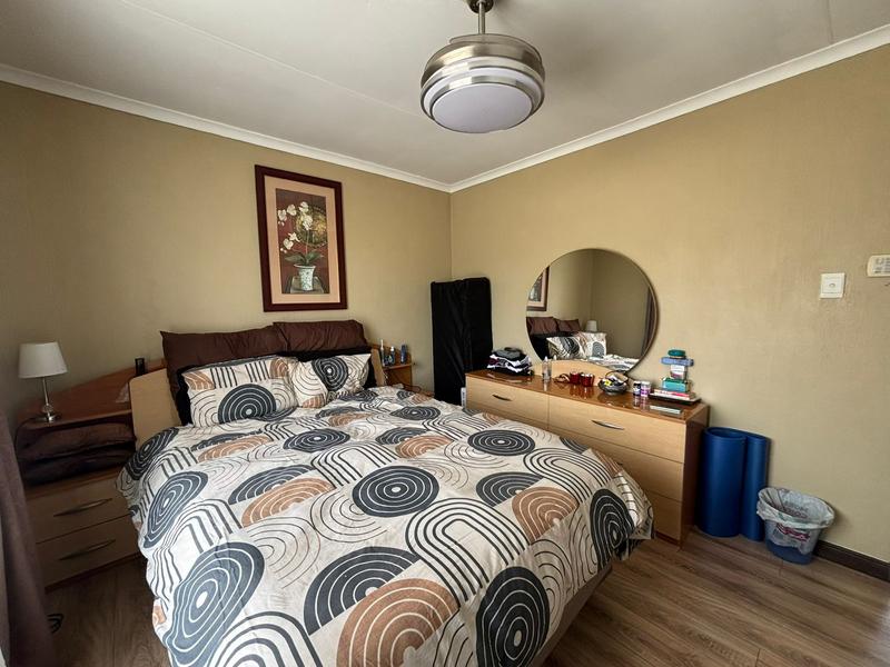 2 Bedroom Property for Sale in Strubensvallei Gauteng