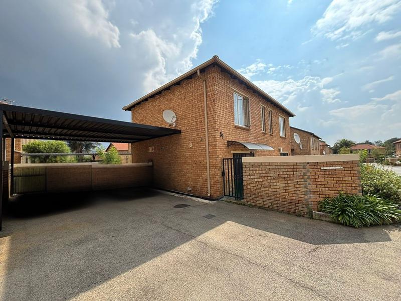 2 Bedroom Property for Sale in Strubensvallei Gauteng