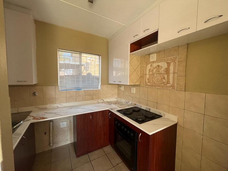 2 Bedroom Property for Sale in Strubensvallei Gauteng