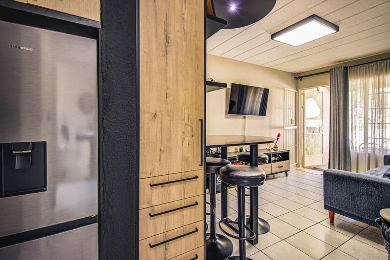 1 Bedroom Property for Sale in Edenvale Central Gauteng