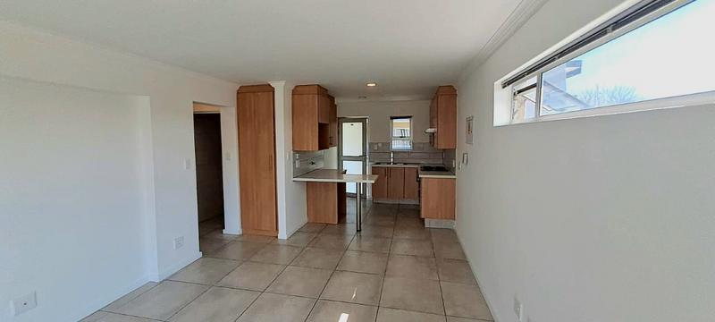 To Let 2 Bedroom Property for Rent in Lambton Gauteng