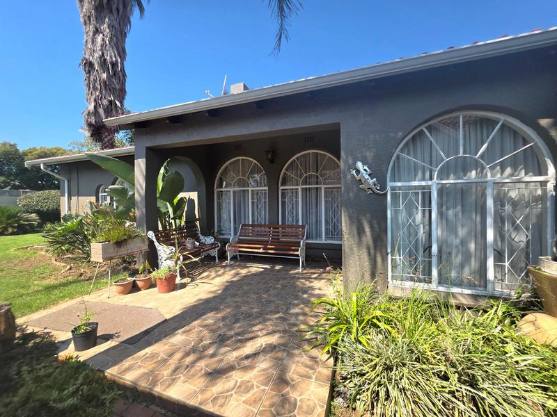 6 Bedroom Property for Sale in Freeway Park Gauteng