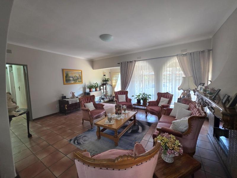 6 Bedroom Property for Sale in Freeway Park Gauteng