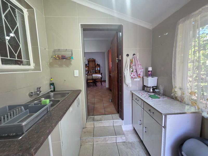 6 Bedroom Property for Sale in Freeway Park Gauteng