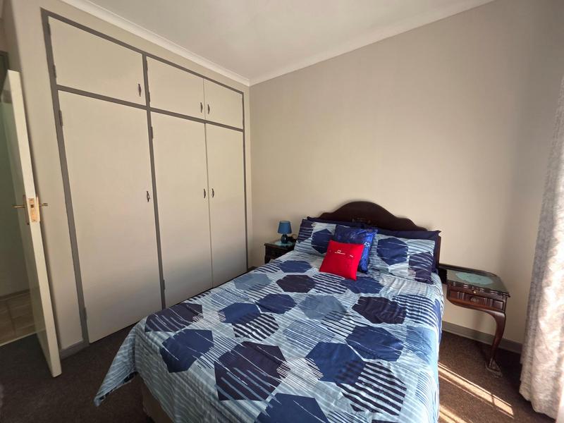 6 Bedroom Property for Sale in Freeway Park Gauteng