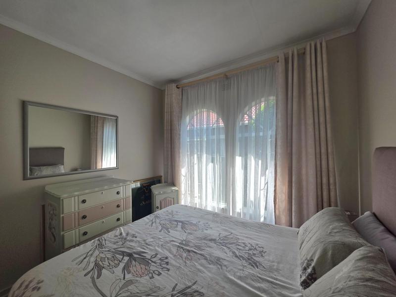 6 Bedroom Property for Sale in Freeway Park Gauteng