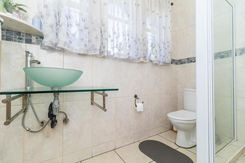 6 Bedroom Property for Sale in Freeway Park Gauteng