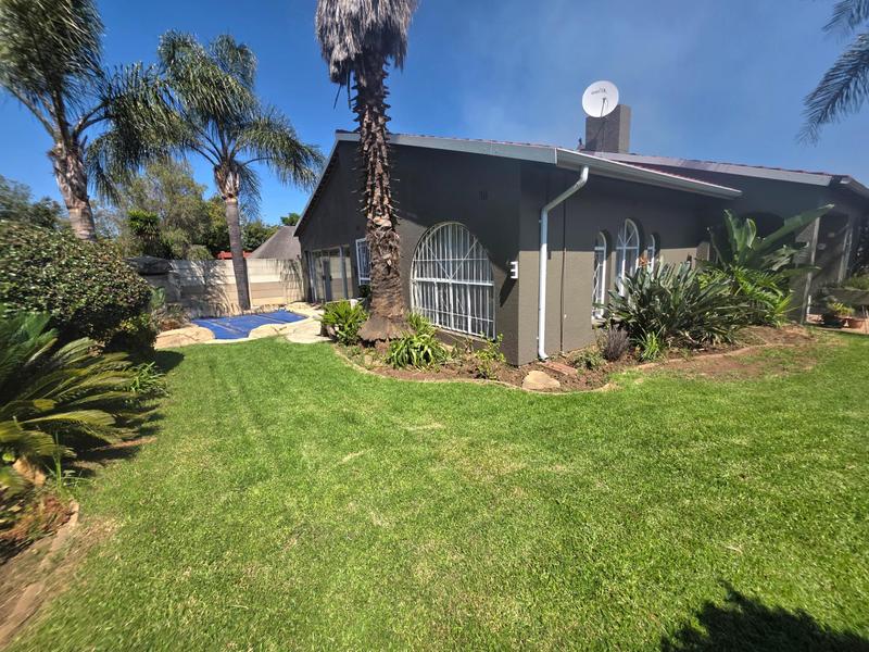 6 Bedroom Property for Sale in Freeway Park Gauteng