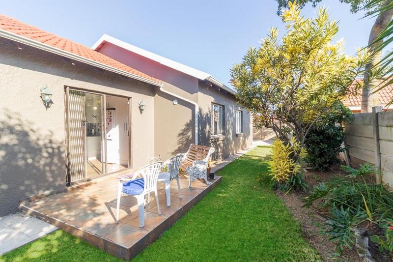 6 Bedroom Property for Sale in Freeway Park Gauteng