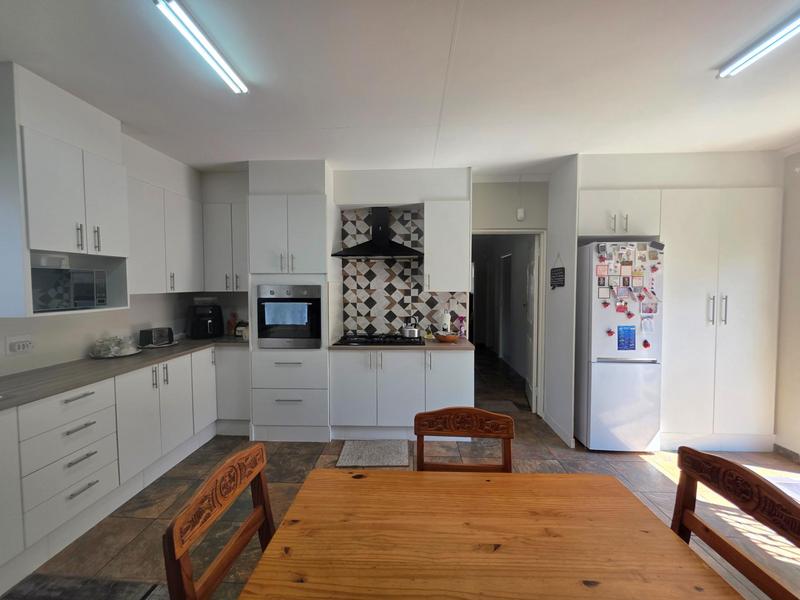 6 Bedroom Property for Sale in Freeway Park Gauteng