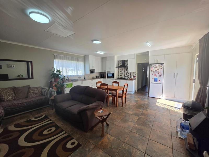 6 Bedroom Property for Sale in Freeway Park Gauteng