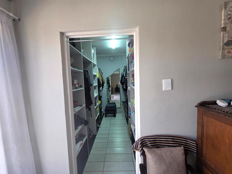 6 Bedroom Property for Sale in Freeway Park Gauteng