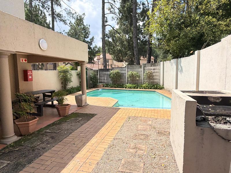 1 Bedroom Property for Sale in Bryanston Gauteng