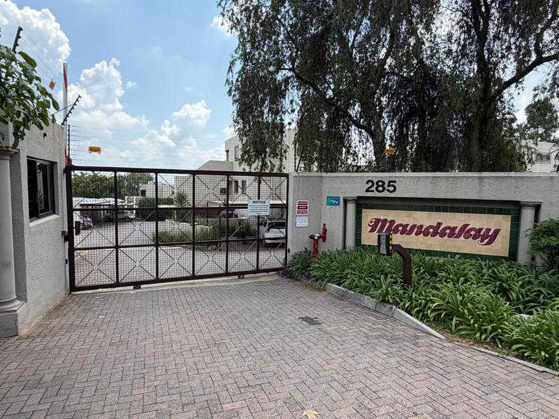 1 Bedroom Property for Sale in Bryanston Gauteng