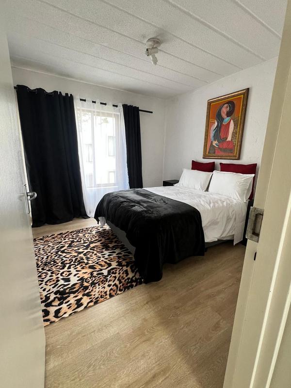 1 Bedroom Property for Sale in Bryanston Gauteng