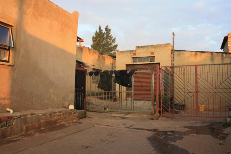 5 Bedroom Property for Sale in Tembisa Gauteng