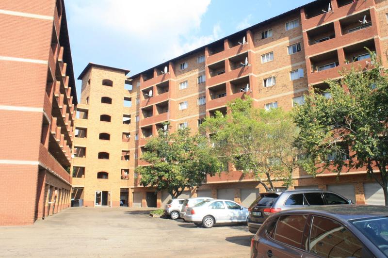 2 Bedroom Property for Sale in Zwartkop Gauteng