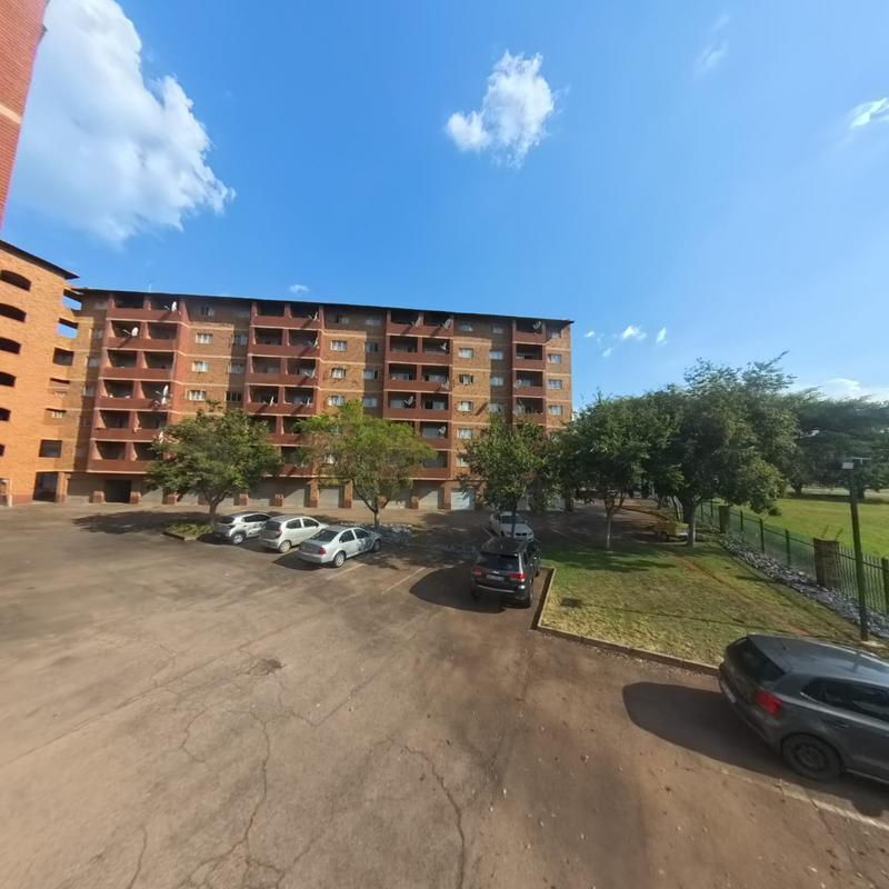 2 Bedroom Property for Sale in Zwartkop Gauteng