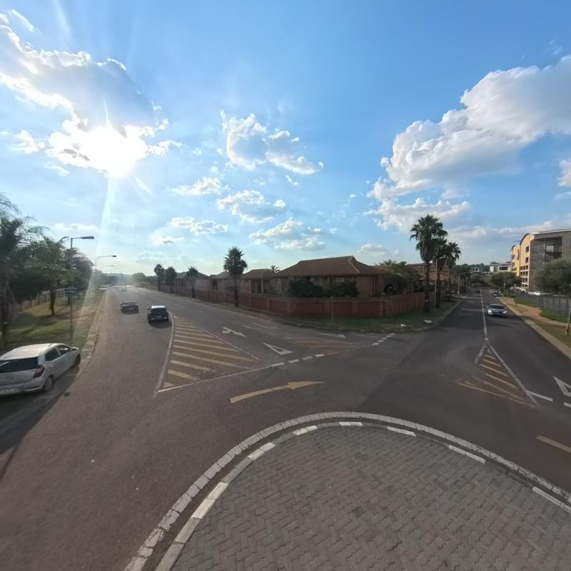 2 Bedroom Property for Sale in Zwartkop Gauteng