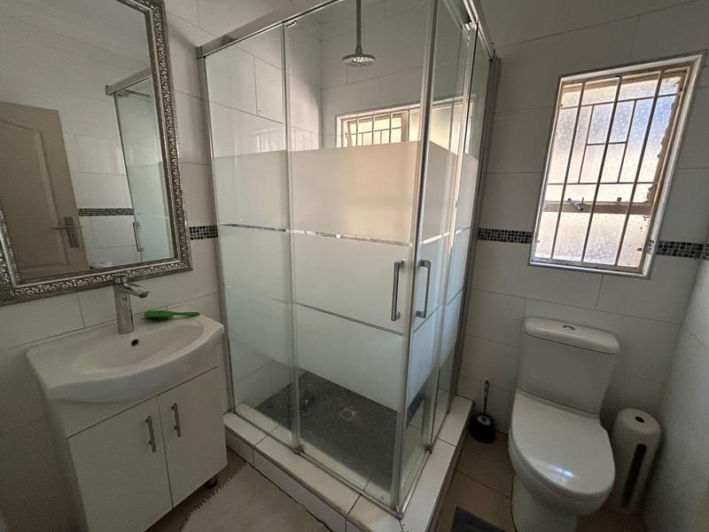 6 Bedroom Property for Sale in Eldoraigne Gauteng