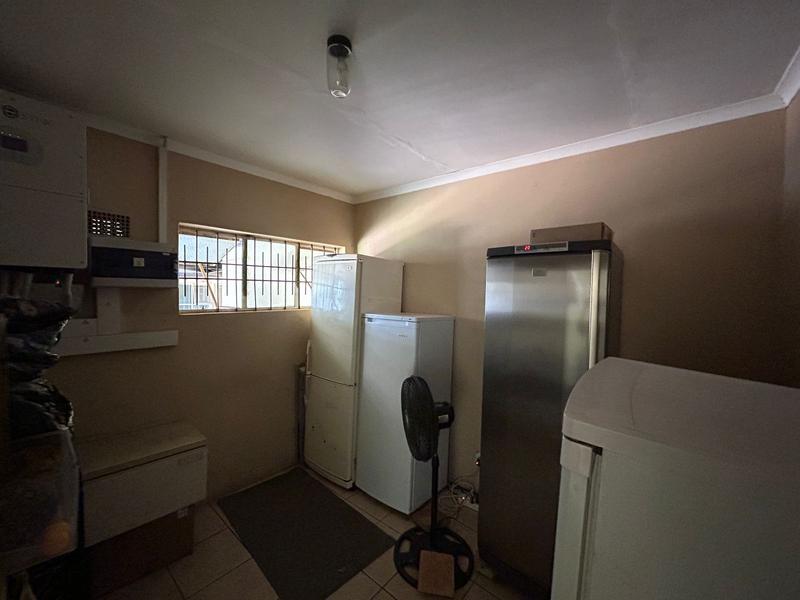 6 Bedroom Property for Sale in Eldoraigne Gauteng