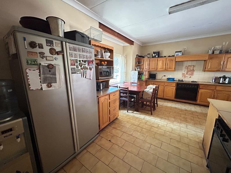 5 Bedroom Property for Sale in Eldoraigne Gauteng