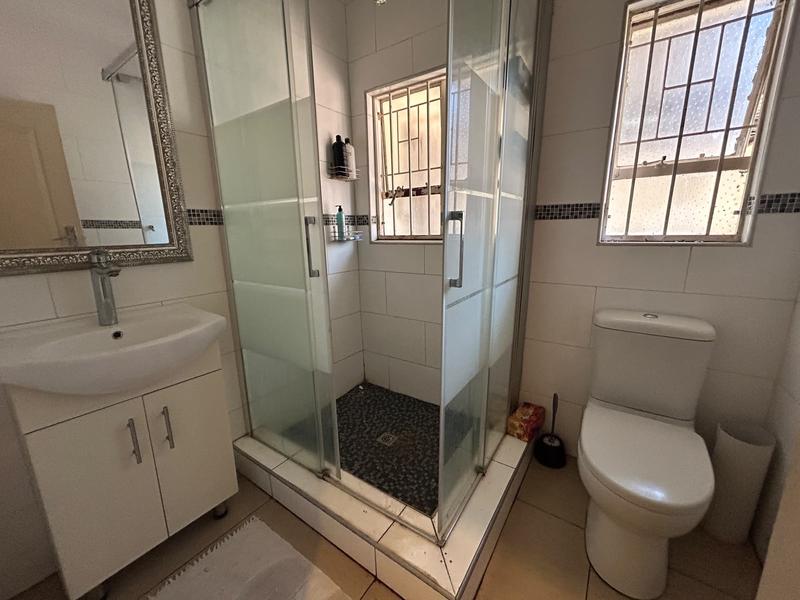 5 Bedroom Property for Sale in Eldoraigne Gauteng