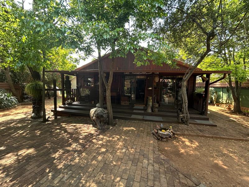5 Bedroom Property for Sale in Eldoraigne Gauteng