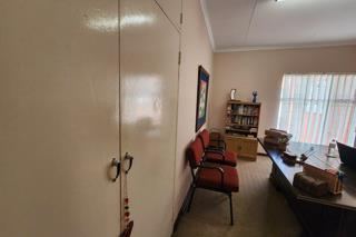 4 Bedroom Property for Sale in Dorandia Gauteng