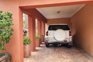 4 Bedroom Property for Sale in Dorandia Gauteng