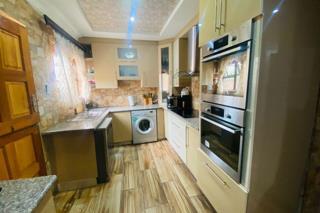 4 Bedroom Property for Sale in Kirkney Gauteng