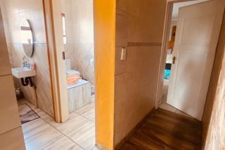 4 Bedroom Property for Sale in Kirkney Gauteng