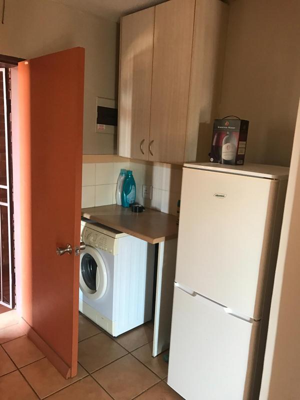 To Let 2 Bedroom Property for Rent in Die Wilgers Gauteng