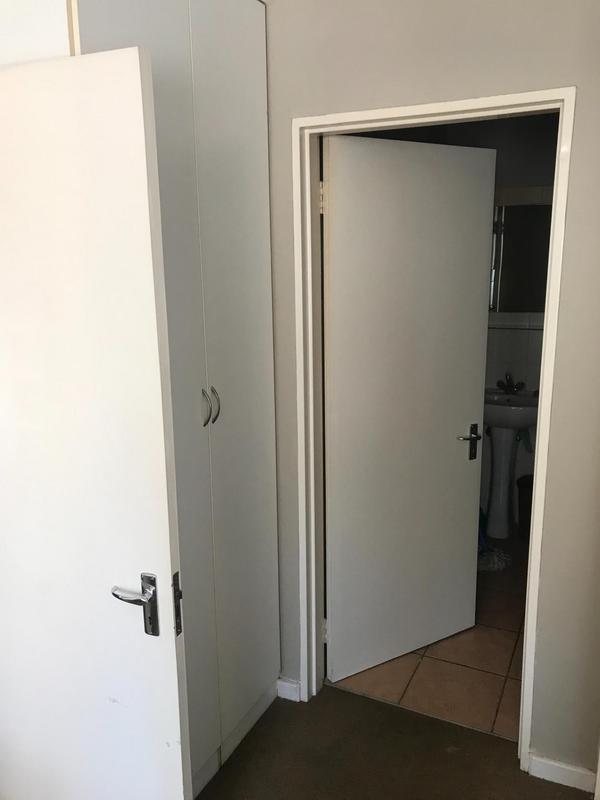 To Let 2 Bedroom Property for Rent in Die Wilgers Gauteng