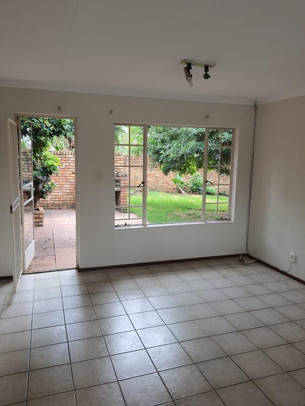 To Let 2 Bedroom Property for Rent in Garsfontein Gauteng