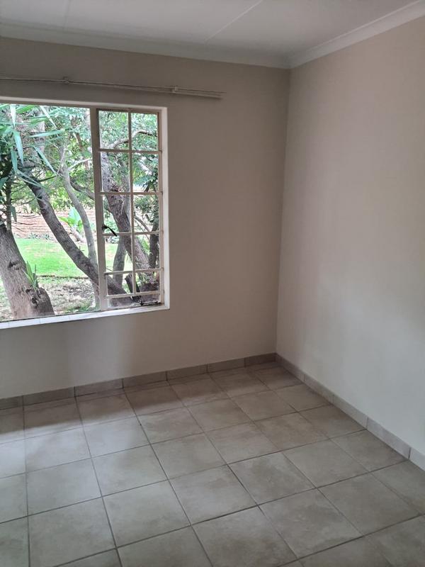 To Let 2 Bedroom Property for Rent in Garsfontein Gauteng