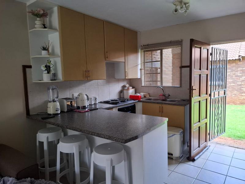 To Let 2 Bedroom Property for Rent in Mooikloof Ridge Gauteng