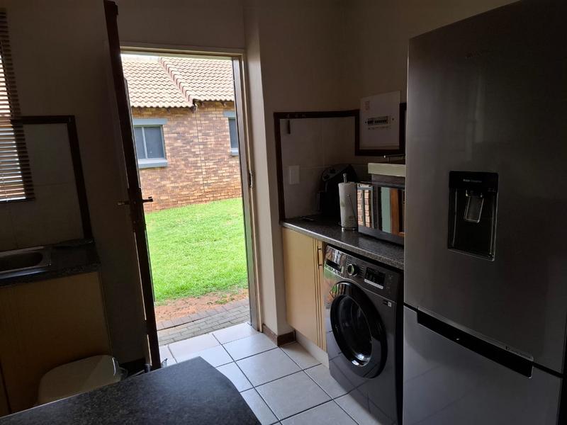To Let 2 Bedroom Property for Rent in Mooikloof Ridge Gauteng