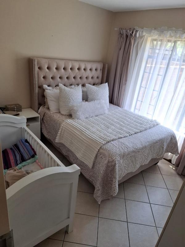 To Let 2 Bedroom Property for Rent in Mooikloof Ridge Gauteng