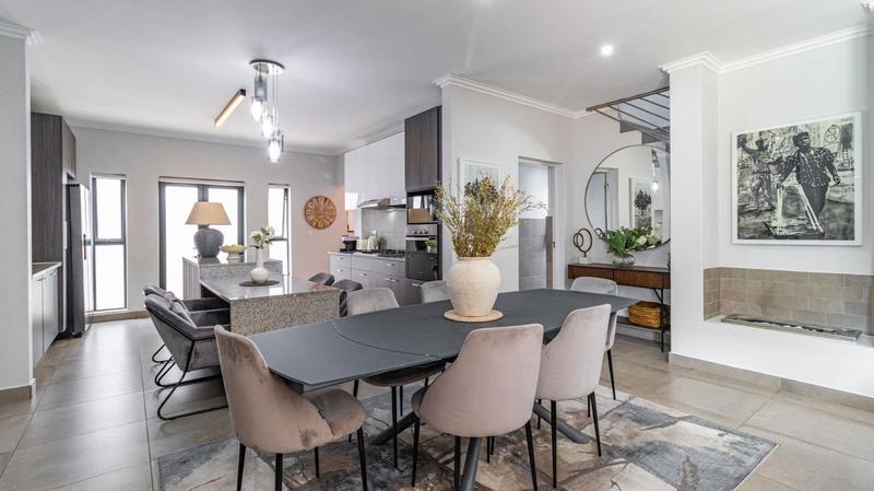 To Let 4 Bedroom Property for Rent in Bryanston Gauteng