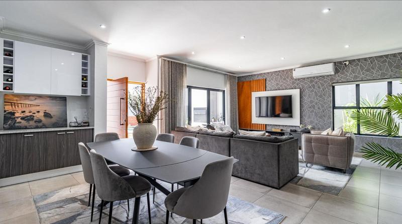 To Let 4 Bedroom Property for Rent in Bryanston Gauteng