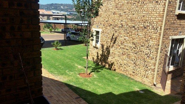 To Let 2 Bedroom Property for Rent in Radiokop Gauteng