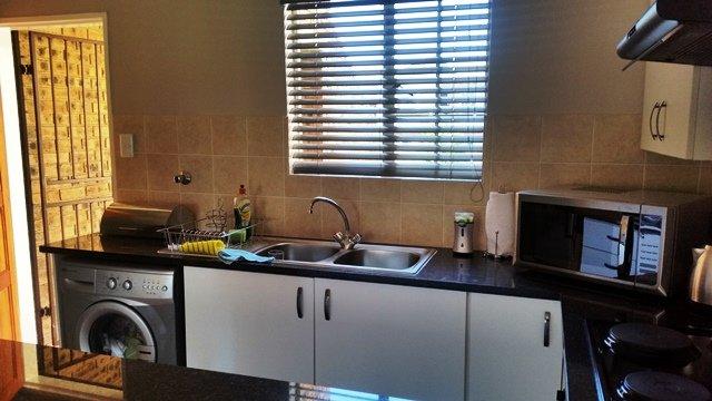 To Let 2 Bedroom Property for Rent in Radiokop Gauteng