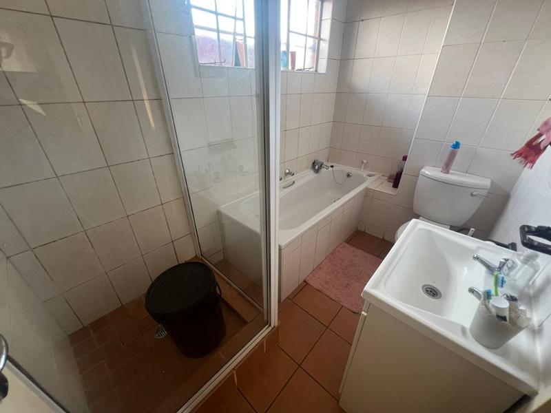 To Let 2 Bedroom Property for Rent in West Village Gauteng